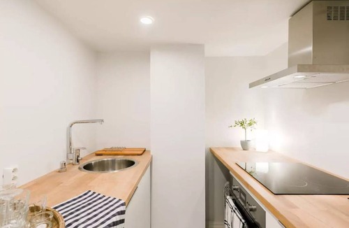 Hietalahti Apartment | 24 m² Apartment ∙ 2 guests