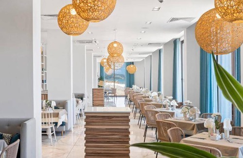 Golden Sands Resort | 35 m² Resort ∙ 4 guests