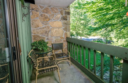 Chalet Village Condo | 67 m² Condo ∙ 1 bedroom ∙ 4 guests