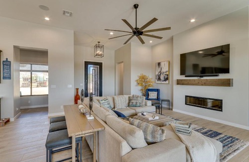 Apache Junction House | 7 Mi to Lost Dutchman Home with Pool and Patio!