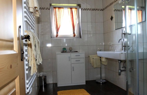 Oberperfuss Apartment | 75 m² Apartment ∙ 2 bedrooms ∙ 6 guests