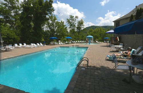 Chalet Village North Villa | 780 m² Villa ∙ 11 bedrooms ∙ 34 guests