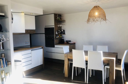 Bergers Apartment | Alpe d'Huez Large 70 m² apartment at the foot of the slopes with heated pool