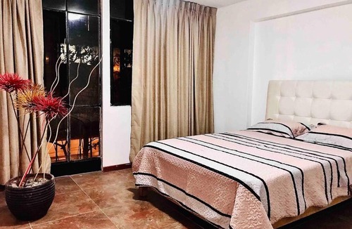 Miraflores Apartment | APARTAMENTO MIRAFLORES PARQUE KENNEDY 77M2