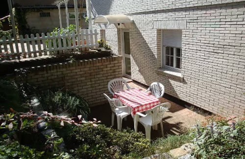 Schmoeckwitz Apartment | Apartment 'Berlin-Natur' with Private Terrace and Private Garden