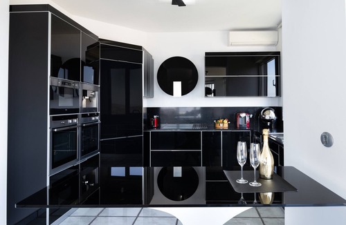Markopoulo Mesogaias Apartment | Apartment "Villa Coral - First Floor" with Private Pool & Wi-Fi