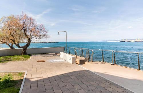 Muggia Apartment | Attico Riva Mare
