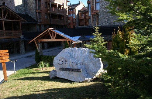 Shiligarnika Condo | Bansko Bulgaria - 1-bedroom Suite Condo With Mountain View