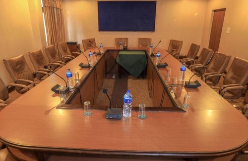 Bharatpur Hotel | Bharatpur Garden Resort