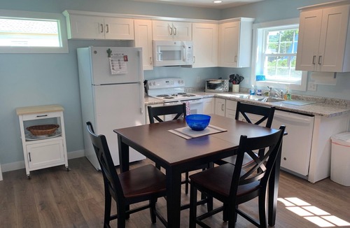 Frankfort Apartment | Brand new 2 bedroom carriage house with patio in the heart of Frankfort!