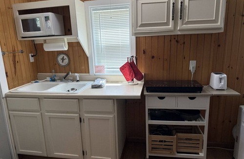 Grawn House | Brookside Cottages and Resort Brookside Cottage