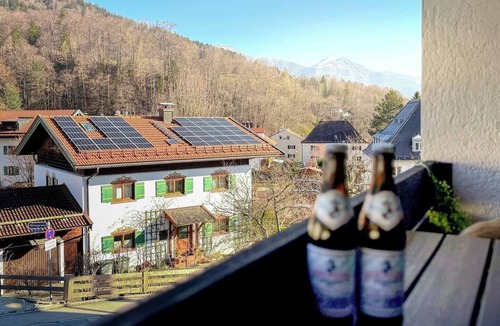 Tegernsee Apartment | Central apartment with balcony directly on the hiking trail - Alpenperle Tegernsee