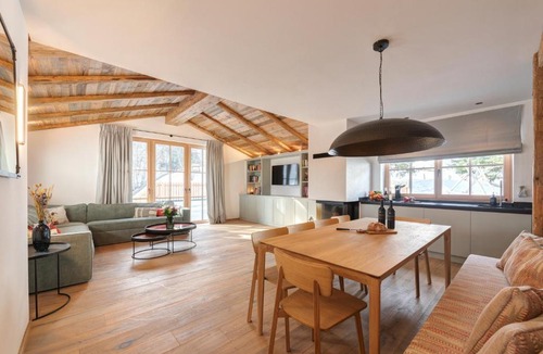 Sankt Anton am Arlberg Apartment | Chalet Marmotta CULM - Luxus Chalet Ski-In Ski-Out