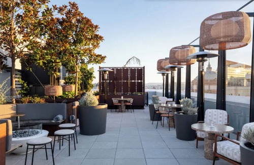 Tenderloin Hotel | Comfortable Room Delight in Downtown SF Charm – Perfect for Art Aficionados