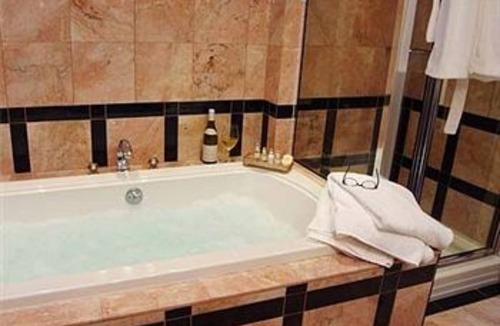 Ivoryton Hotel | Copper Beech Inn