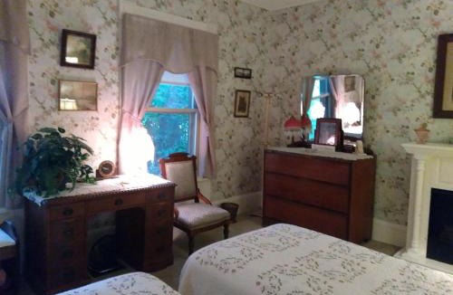 Websterville Bed & Breakfast | Couture Farm at Millstone Hill