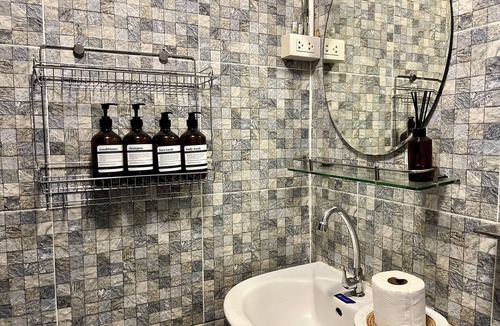 Nimman Apartment | Cozy Apt near Nimman/7-11 Below/Fast Wi-Fi/Prime Location