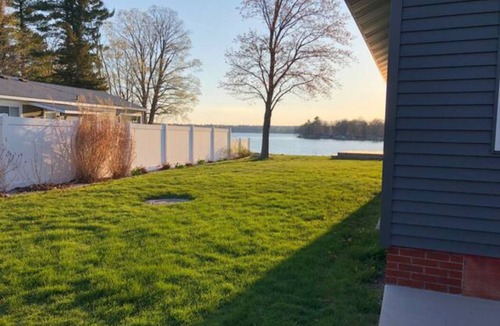 Newaygo Cottage | Croton Lake Front Cottage - Sunsets, water & a great cottage