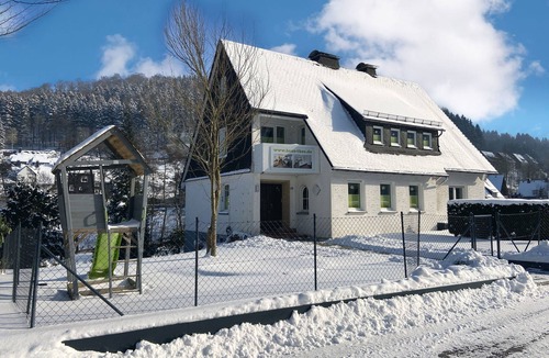 Silbach House | Family-friendly vacation home Winterberg-Silbach with infrared sauna