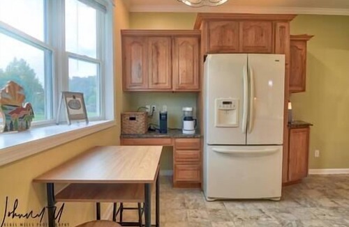 Frankfort House | Frankfort Farmhouse - PickleBARn
