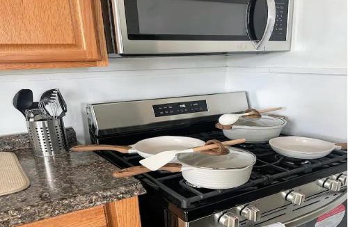 Seward Place Apartment | Great Value Unit in Union A12