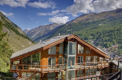 Zermatt Apartment | Heinz Julen Penthouse - A luxurious 4 bedroom Chalet located in Zermatt