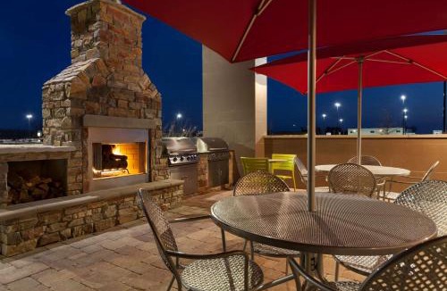 Champaign Hotel | Home2 Suites by Hilton Champaign/Urbana