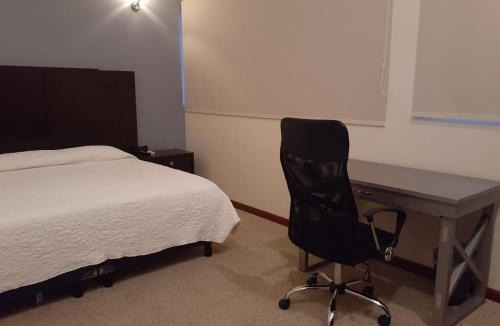 Yuriria Hotel | HOTEL CANDELERO