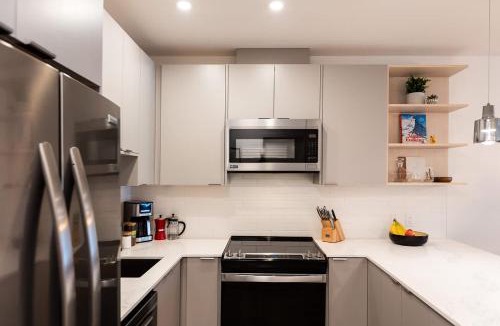 Revelstoke Apartment | Huckin' Harry's