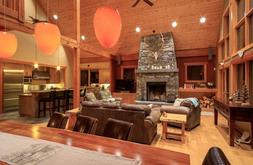 Golden Ski Chalet | Huge luxury home at KHMR. Brand new Sauna, hot tub