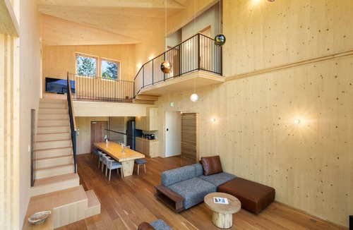 Rusutsu House | Hupni