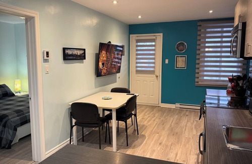 Longueuil House | I-Cosy & Bright Apartment near Old Port Montreal/South Shore