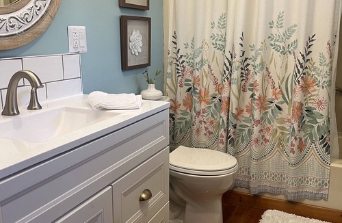 Six Lakes Cottage | Keeney Kottage
