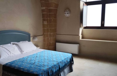 Felline Bed & Breakfast | King Suite with Private Jacuzzi - Charming in Felline | Borgo Don Ciccio