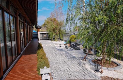 Nong Sarai Villa | Krajokkaew Ling an khao yai