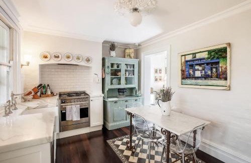 Balmain East Apartment | La Belle de Balmain - Serene Gem near Sydney Harbour