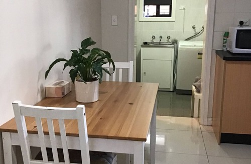 St Marys Bed & Breakfast | Large one bedroom Cottage in the heart of St Marys