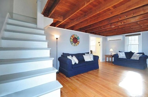 Saybrook Manor House | Lovely 3 BR Beach house with beach just a 1 block walk away