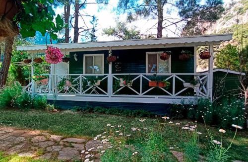 Kumluca Bed & Breakfast | Lukkies Lodge Cirali