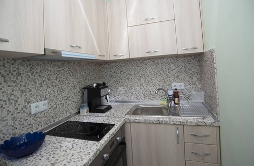 Burgas Center Apartment | Lynn's Oasis-Ocean Touch in Core Downtown
