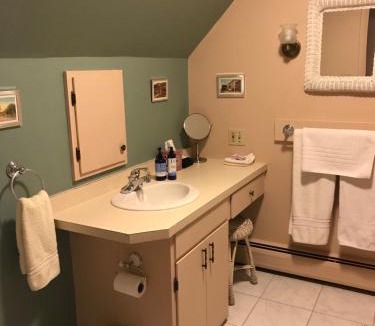 Barre Bed & Breakfast | Maplecroft Bed & Breakfast