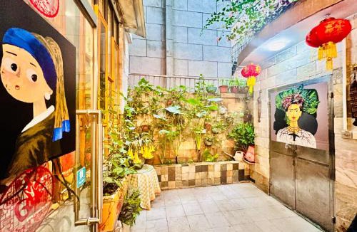 Shunde House | March Garden next to the Furniture Market