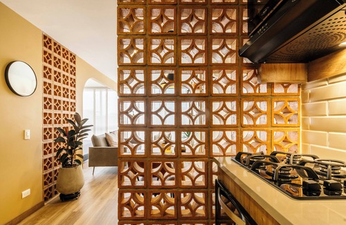 Laureles Apartment | Modern Paisa Inspired Apt in Laureles AC + High Speed Wifi