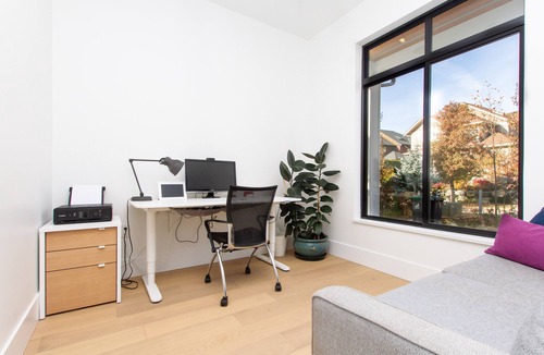 Squamish House | Mountain View Home w/Gym, Sauna & Cold Plunge