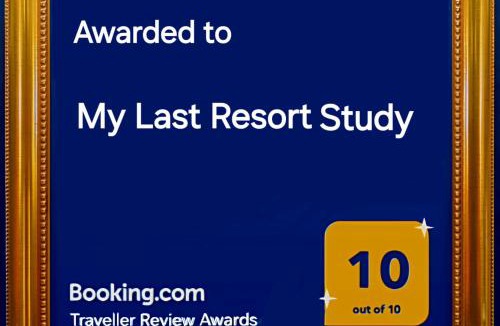 San Antonio Apartment | My Last Resort - Study