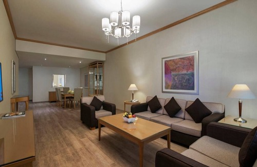 Beach & Coast Apartment | One Bedroom Apartment Near Sharjah Aquarium By E R