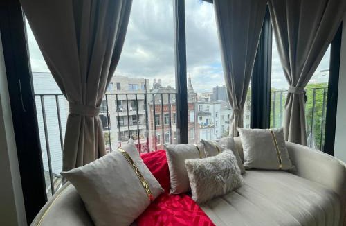 Klein-Antwerpen Apartment | OneLuxStay near Antwerp Central