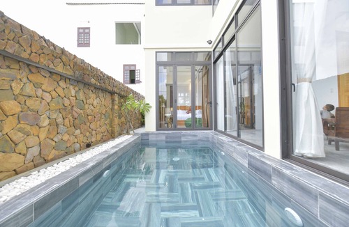 Cam An House | Palm Cove Vietnam Villa-beachfront pool river view and jacuzzi