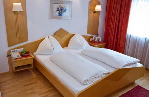 Wattens House | Pension Clara