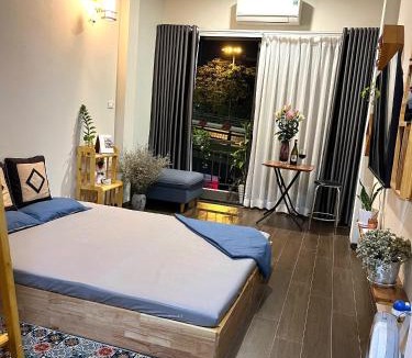 Ngoc Khanh House | Phòng mặt đường Nguyễn Chí Thanh